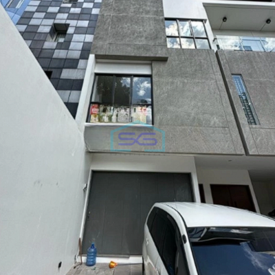 Disewakan Ruko Baru 3 Lantai Di Pasirkaliki Berada Di Pusat Kota Bandung Lokasi Strategis LB 150m2