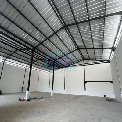 Dijual Gudang murah baru siap usaha di Jalan Raya Legok Tangerang