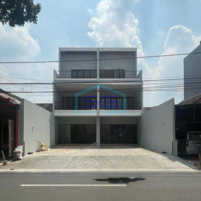 Dijual Ruko baru pinggir jalan utama siap usaha di BSD Griya Loka