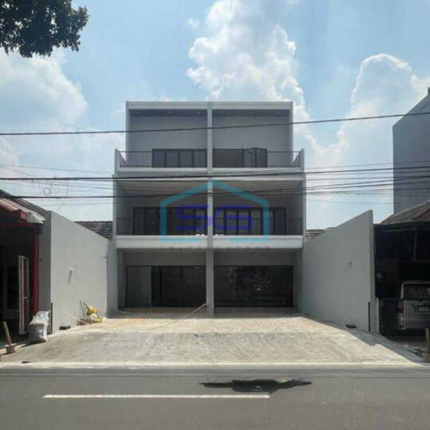 Dijual Ruko baru pinggir jalan utama siap usaha di BSD Griya Loka-1