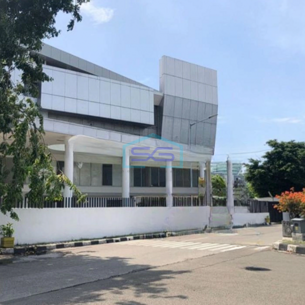 Dijual Gedung Jalan Raya Harga Nego di Gunung Sahari Jakarta Pusat LB 4000m2-1