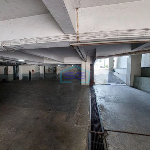 Dijual Cepat Gedung di Jalan Raya Petojo Jakarta Pusat Harga Nego LB 3612m2-2