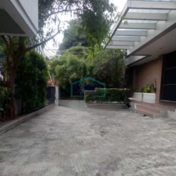 Dijual Gedung Kantor di Pinggir Jalan Raya Cikini Jakarta Pusat LT 800m2-1