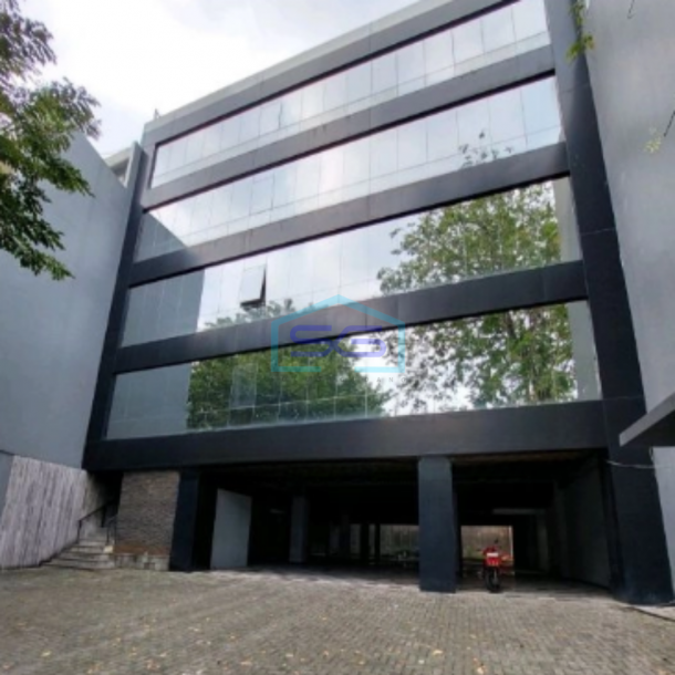 Dijual Gedung Kantor di Kebon Sirih Jakarta Pusat Siap Huni LT 786m2-1