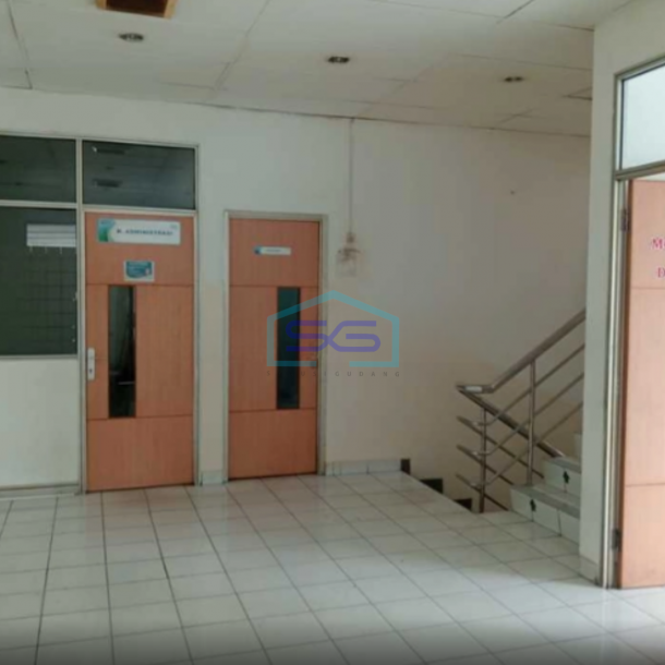 Dijual Gedung Ruang Usaha Ex Showroom di Kota Tua Pinangsia Jakarta Barat LT 401m2-2