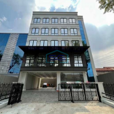 Dijual Gedung Kantor Baru Lokasi Strategis di Jakarta Pusat Luas Tanah 293m2