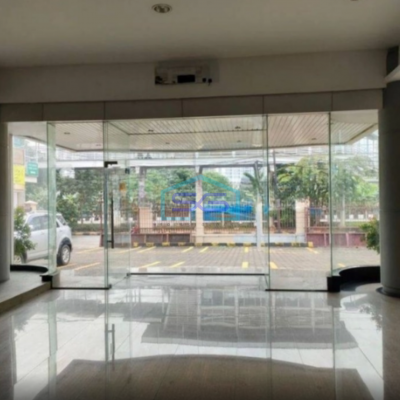 Dijual Ruang Usaha Ex Showroom Di Pinggir Jln Raya Sunter Jakarta Utara LT 1425m2