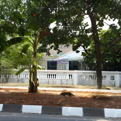 Disewakan Ruang Usaha di Jalan Raya Sunter Jakarta Utara Cocok Untuk Usaha Murah LT 1000m2