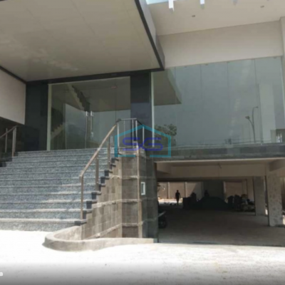 Dijual Ruang Usaha Lokasi di Matraman Jakarta Timur Luas Tanah 759m2