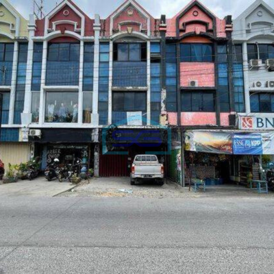 Disewakan Ruko 3lt di Jln Seruni Kota Makassar