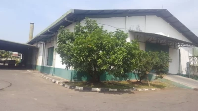 Disewakan gudang di Pegangsaan 2 luas bangunan 4500 meter