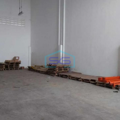 Dijual Gudang Green Sedayu Bizpark, Daan Mogot Unit Gandeng