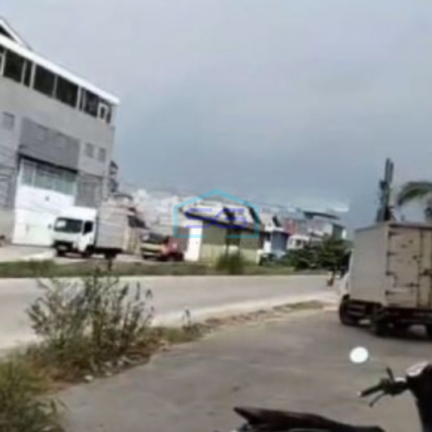 Disewakan Gudang Lokasi Strategis Di Dadap Tangerang Luas 2400m2-1