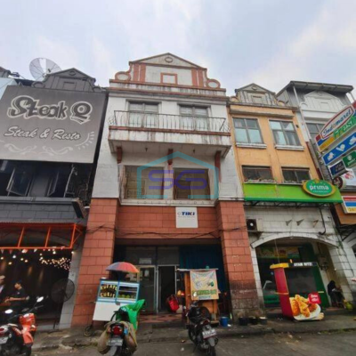Disewakan Ruko Minimalis Bisa Untuk Gudang 3 Lantai di Citra Raya Tangerang