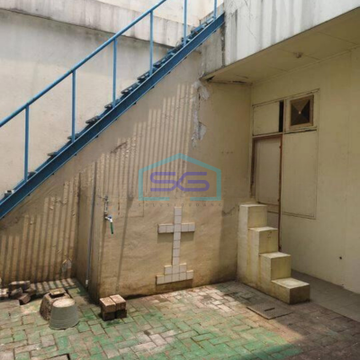 Disewakan Ruko Minimalis Bisa Untuk Gudang 3 Lantai di Citra Raya Tangerang