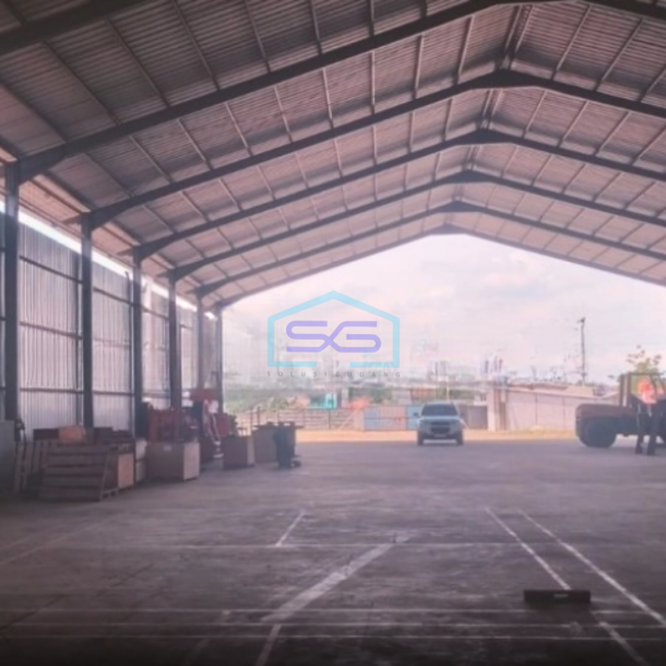 Disewakan Gudang Lokasi Strategis Di Curug Tangerang Luas Bangunan  1260 m²-1