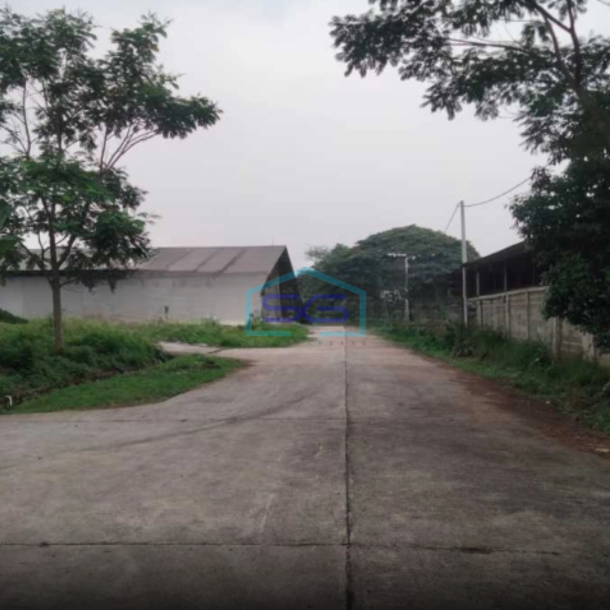 Disewakan Gudang Siap Pakai Lokasi Strategis Di Ciakar Panongan Tangerang Luas Bangunan  1850 m²-2