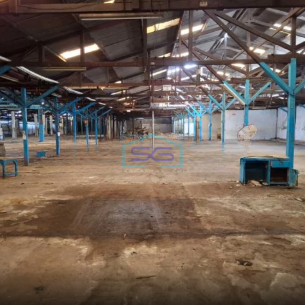 Dijual Cepat Gudang Lokasi Strategis Di Jakarta Barat Luas Bangunan  2000 m²-1