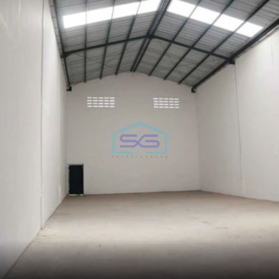 Dijual Gudang Baru Type Aster Lengkap dengan Kantor 2 Lantai Di Surya Grand Cisoka Luas Bangunan  310 m²