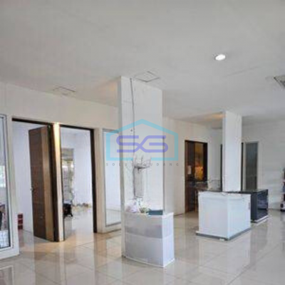 Disewakan Gudang di Pluit Jakarta Utara Luas 2000m Kondisi Rapi Siap Pakai