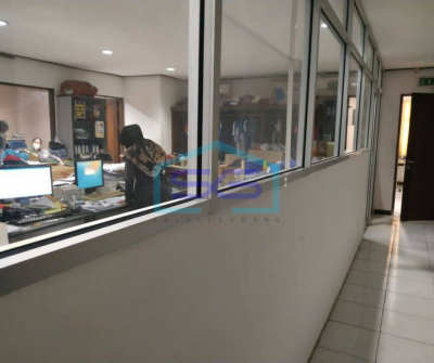 Dijual Gudang semanan hipli - Jakarta barat