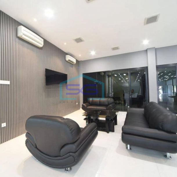 Dijual Gedung Bagus Cocok Untuk Showroom, Kantor, Cafe di Gatot Subroto-2