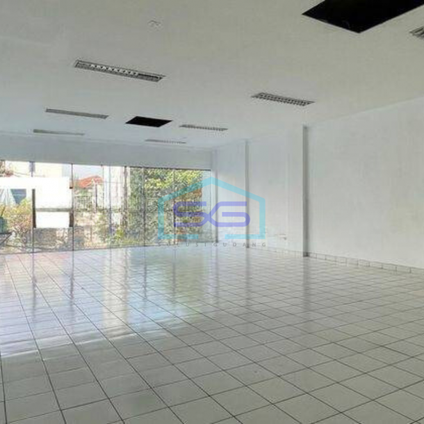 Disewa Ruko Cocok Kantor di Mainroad Surya Sumantri-1