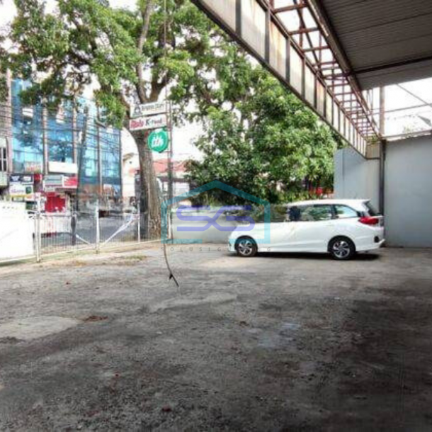 Dijual Lokasi Terbaik!! Gudang di mainroad Cihampelas, Bandung-2