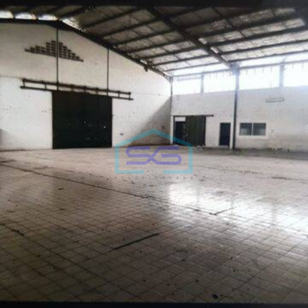 Dijual Gudang  Sangat Cocok Produksi di Area Cibolerang, Bandung-1