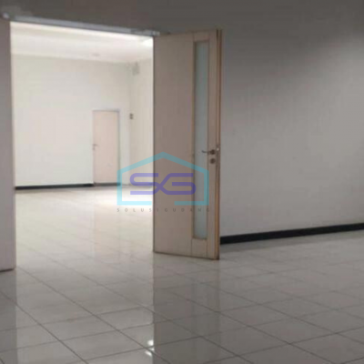 Disewa Gedung Keren 3 Lantai Siap Pakai di Area Turangga, Bandung