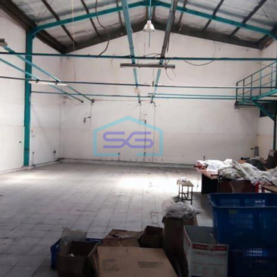 Dijual Gudang Sangat Murah Lokasi Mainroad di Raya Cibeureum