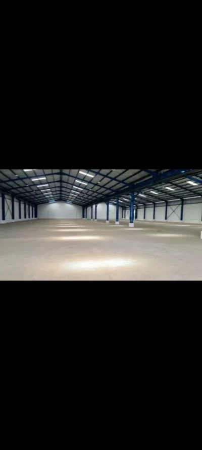 Disewakan gudang siap pakai di Margomulyo luas 3.200m2