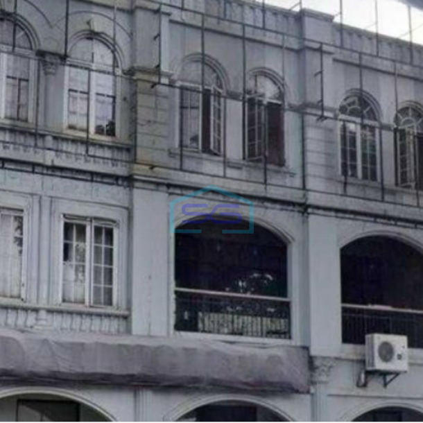 Disewakan Ruko gandeng 3 Bolsena Gading Serpong Tangerrang Luas Bangunan 202 m²-2