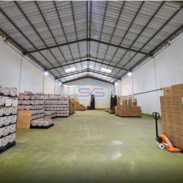 Dijual Gudang Laksana Business Park Teluk Naga Tangerang Luas Bangunan  558 m²-2