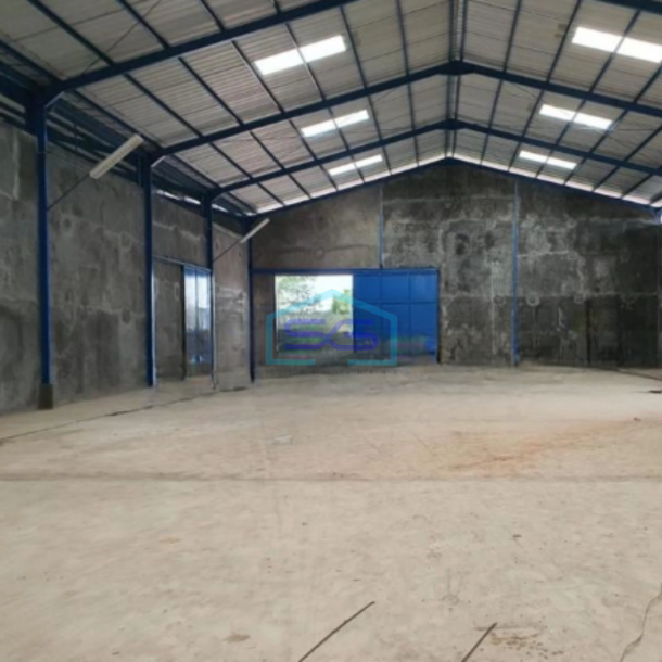 Disewakan Gudang Siap Huni Luas Tanah  986 m² Lokasi Bebas Banjir di Tangerang-2