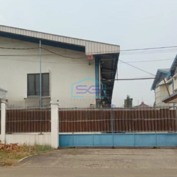 Dijual Gudang Ada Kantor Luas Tanah 2974 m² Lokasi bebas Banjir di Tangerang-1