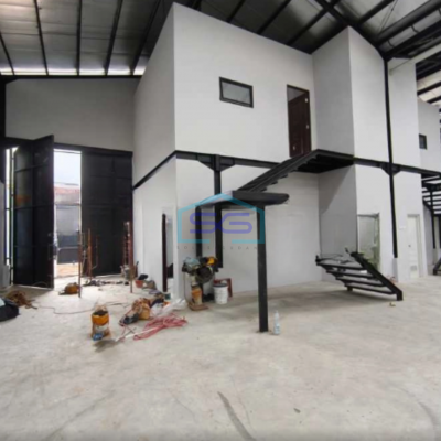 Disewakan Gudang Luas Bangunan 225 m² Lokasi Bebas Banjir di Tangerang