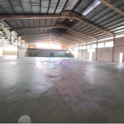 Disewakan Gudang Akses Container 40 Feet Luas Bangunan 2350 m² Lokasi Bebas Banjir di Tangerang