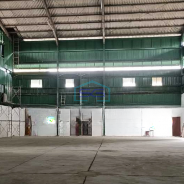 Disewakan Gudang Akses Container 40 Feet Luas Bangunan  769 m²  Lokasi Bebas Banjir di Tangerang-2