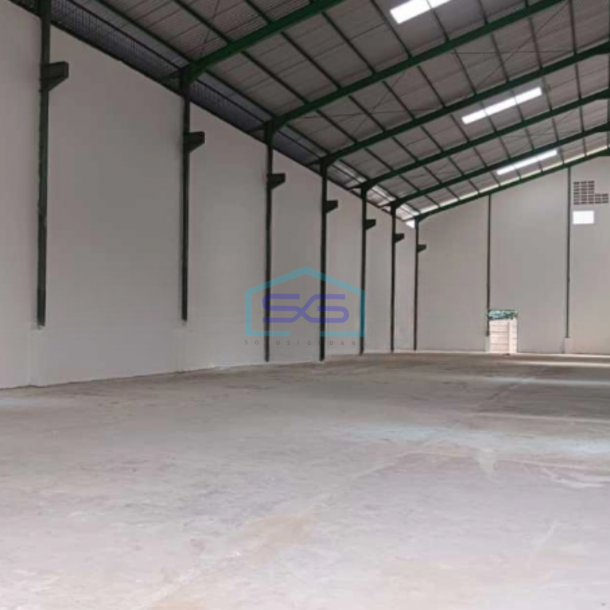 Disewakan Gudang Luas Bangunan 1200 m² Lokasi di Periuk Tangerang-1