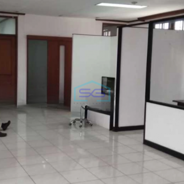 Dijual Ruang Usaha Luas Tanah 720 m² Lokasi Bebas Banjir di Jakarta Timur-3
