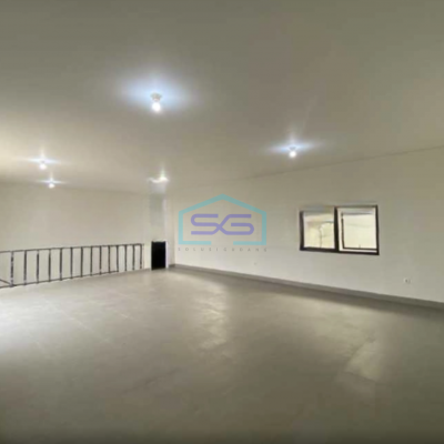 Disewakan Gudang Luas Tanah 429 m2 Lokasi Bebas Banjir di Jakarta Barat