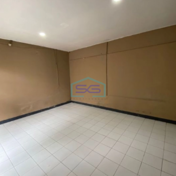 Disewakan Gudang luas Tanah 440 m2 Lokasi Bebas Banjir di Tangerang-2