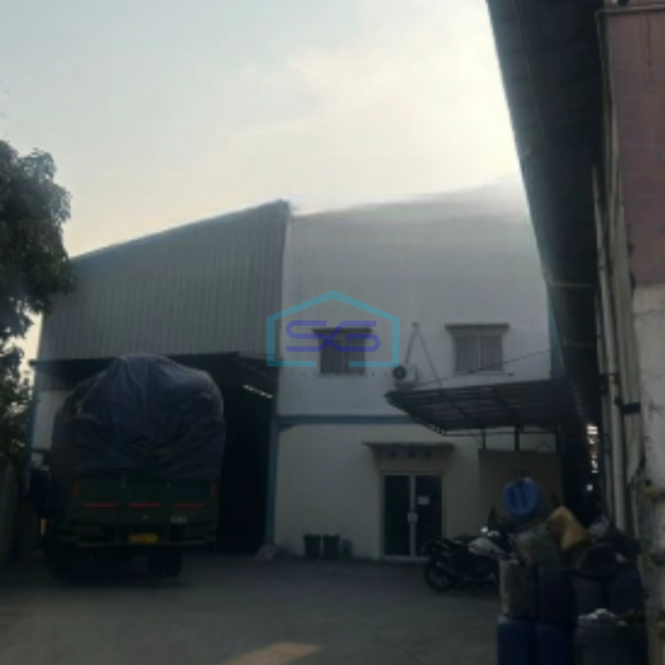 Disewakan Gudang Industri Siap Pakai Kawasan Jatake Tangerang Luas Bangunan 1772m2-1