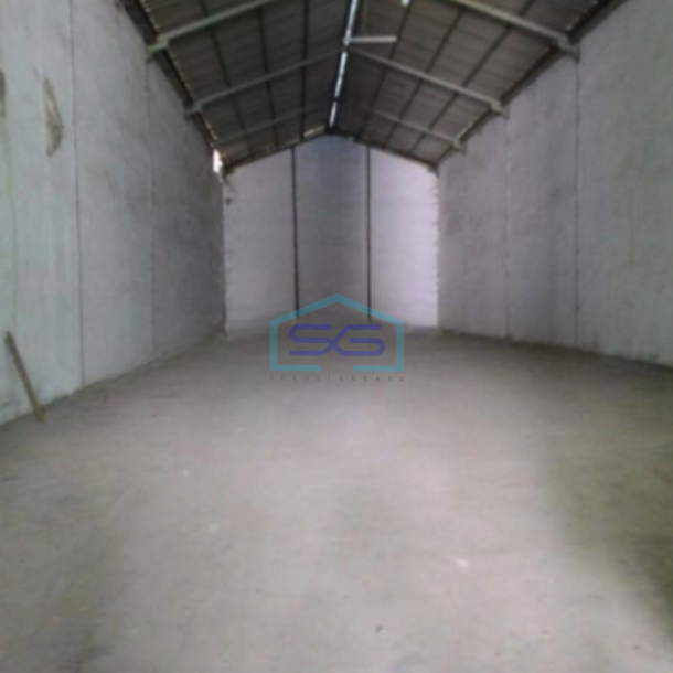 Disewakan Gudang Akses Container 40 Feet Luas Tanah  550 m² di Tangerang-2