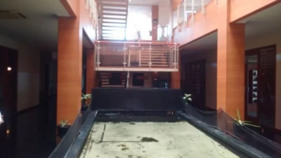 Disewakan kantor di Tangerang dekat pintu tol lippo karawaci luas 4000m