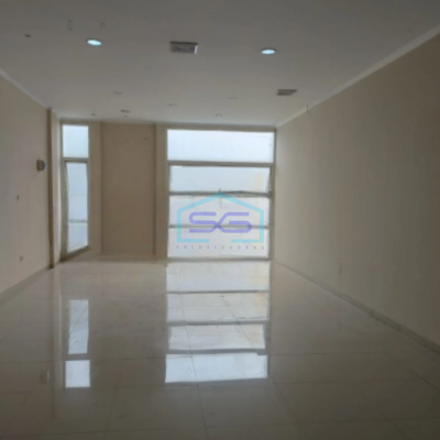 Dijual Ruko Lokasi Strategis Luas Tanah 160 m² di Holis Cigondewah Bandung-3