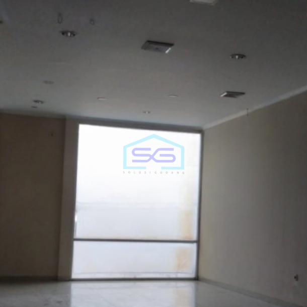 Dijual Ruko Lokasi Strategis Luas Tanah 160 m² di Holis Cigondewah Bandung-1