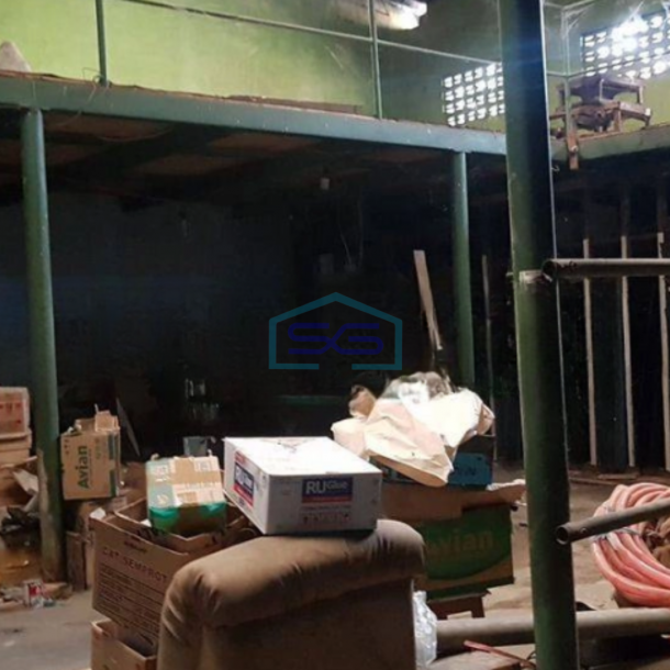 Dijual Gudang Lokasi Startegis di Pinggir Jalan Padalarang Bandung Luas Tanah 367 m²-1