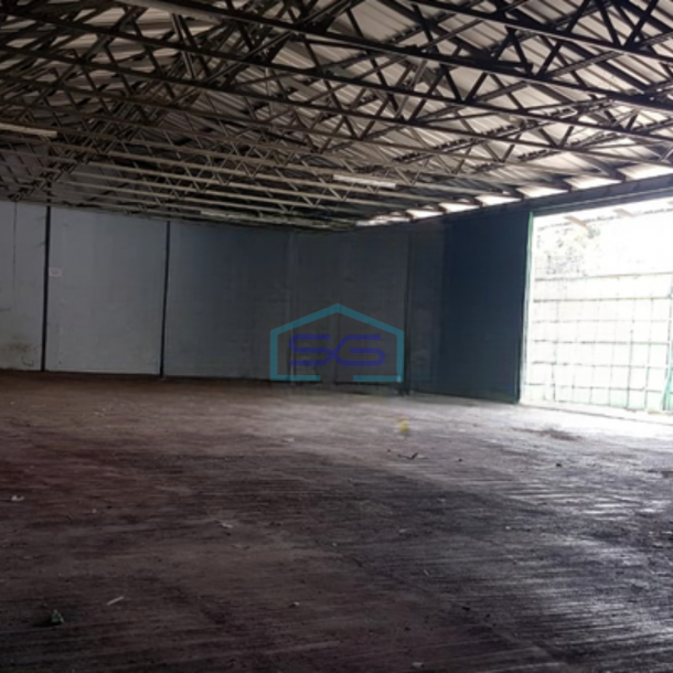 Disewakan Gudang Luas Bangunan 360 m² di Caringin Bandung-4